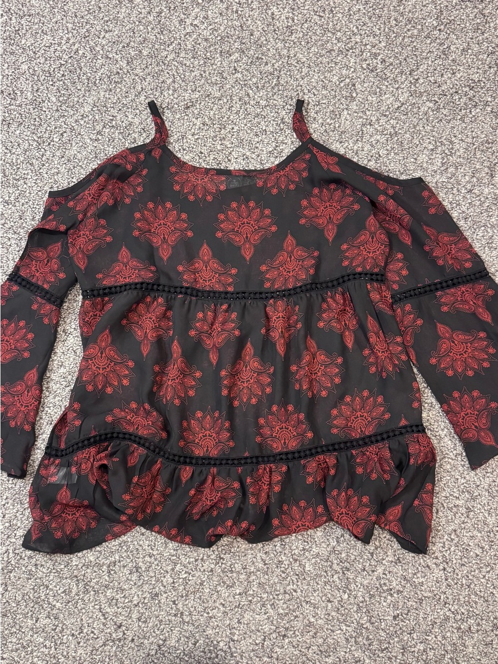 Paper Crane Cold-Shoulder Black Top with Red Floral Print - Picture 5 of 5
